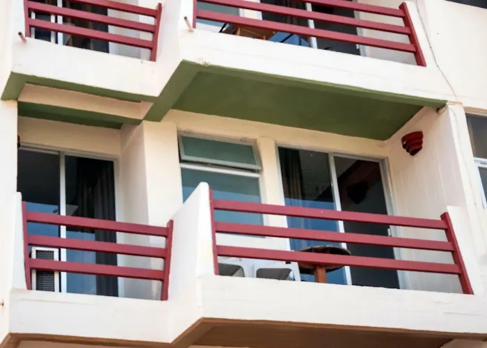 Isabel Suites
